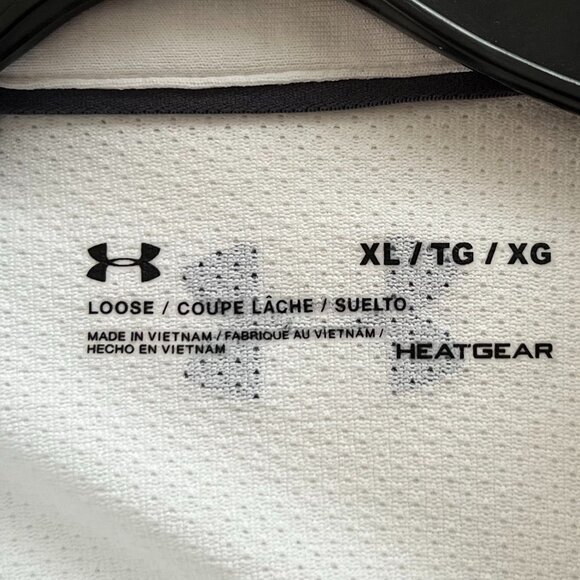 Under Armour XL Polo button up shirt - Picture 3 of 3